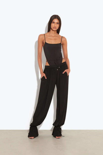 Effortlessly Elegant Swimsuit with a Timeless Design