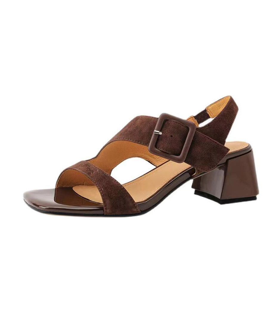 Classic Vintage Sandals with a Flattering Fit