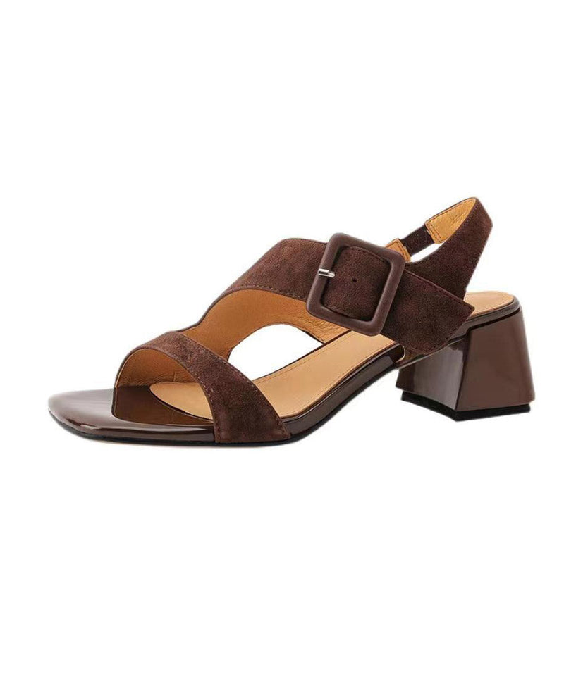 Classic Vintage Sandals with a Flattering Fit