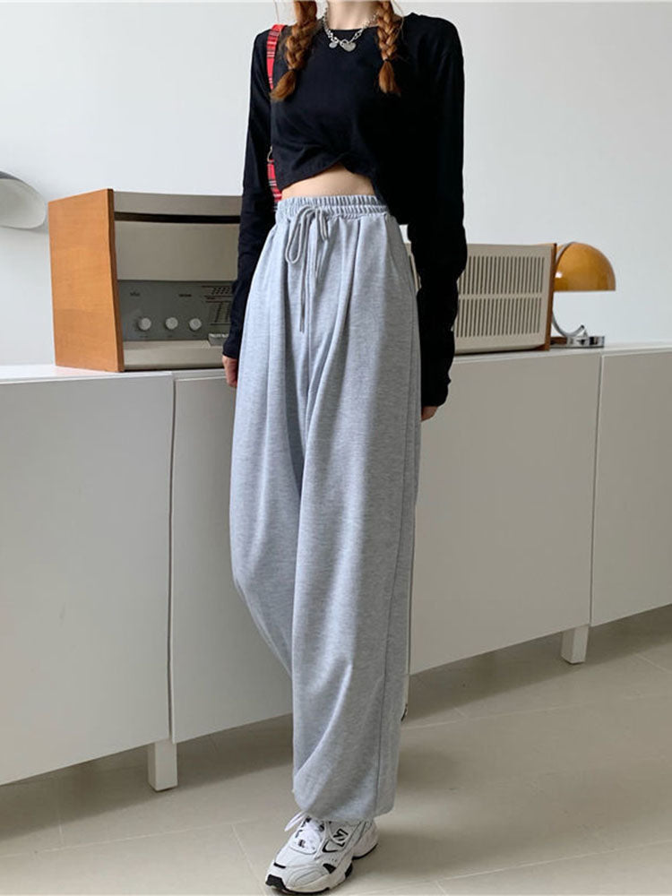 Effortlessly Elegant Pants with a Timeless Design