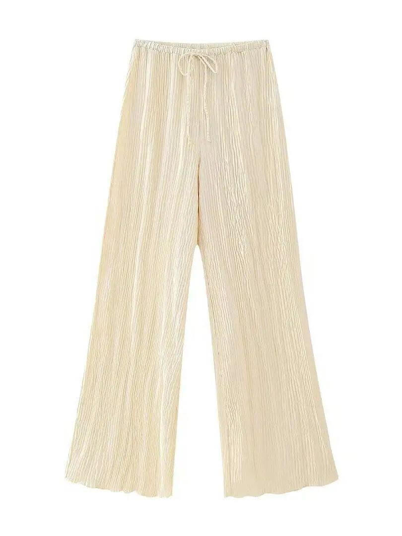 Sophisticated Trousers with a Clean Classic Look