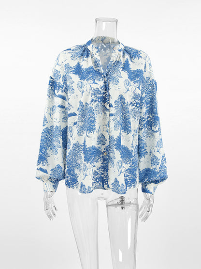 Sophisticated Blouse with a Clean Classic Look