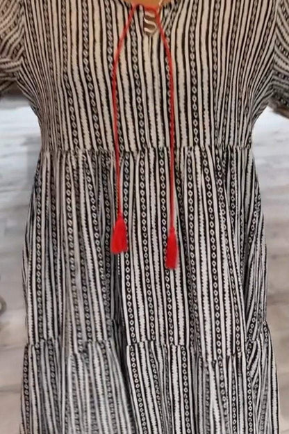 Classic Vintage Dress with a Flattering Fit