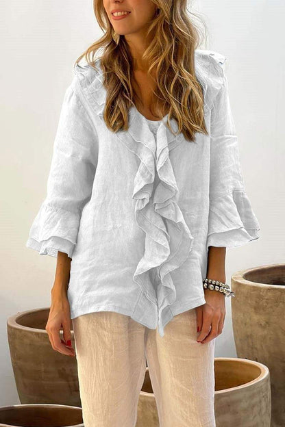 Effortlessly Elegant Top with a Timeless Design