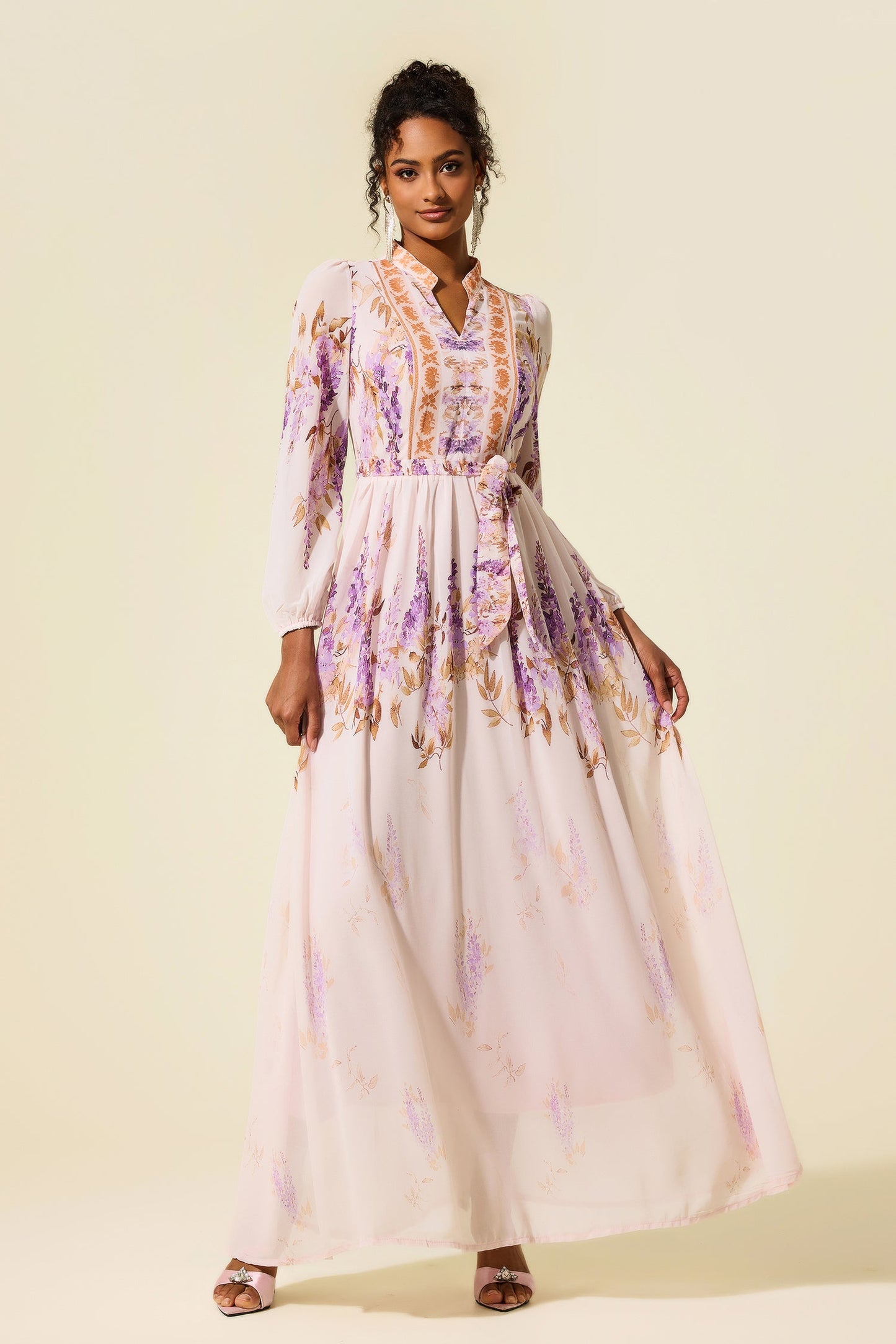 Classic Vintage Dress with a Flattering Fit