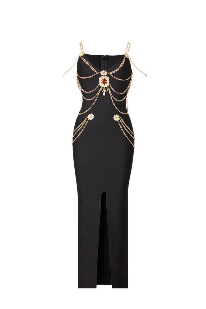 Beautifully Finished Dress in a Timeless Design