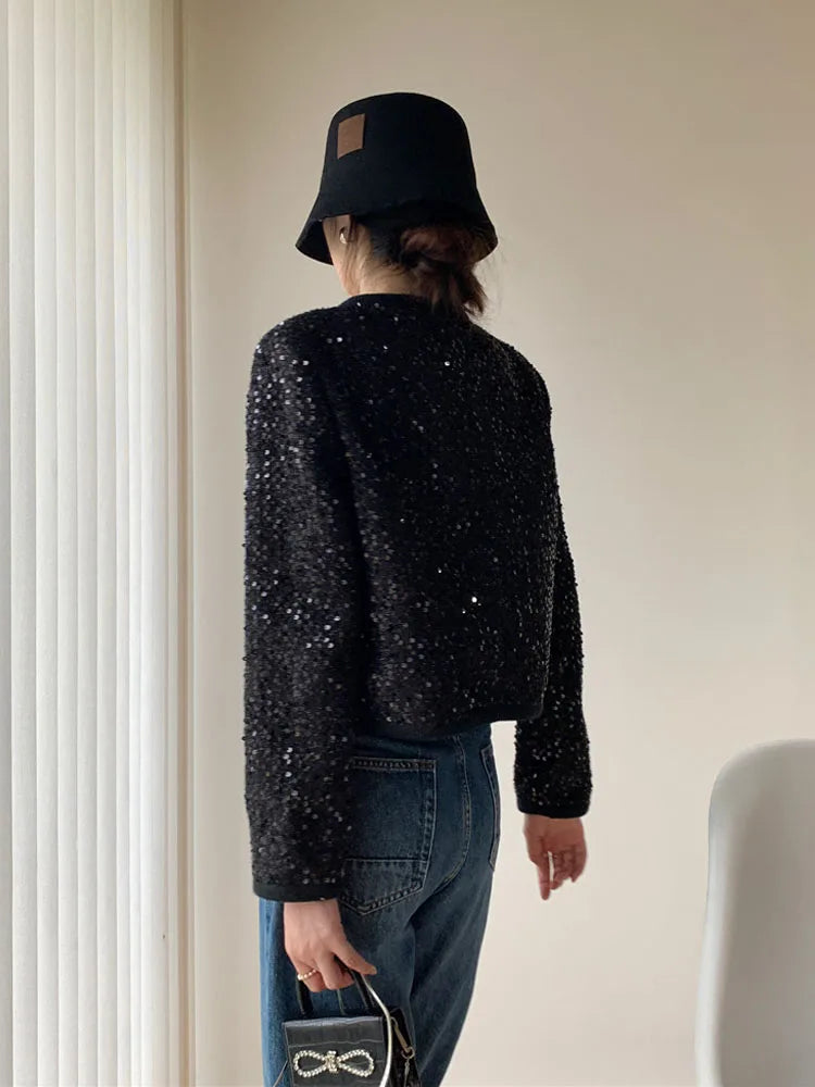 Classic Vintage Jacket with a Flattering Fit
