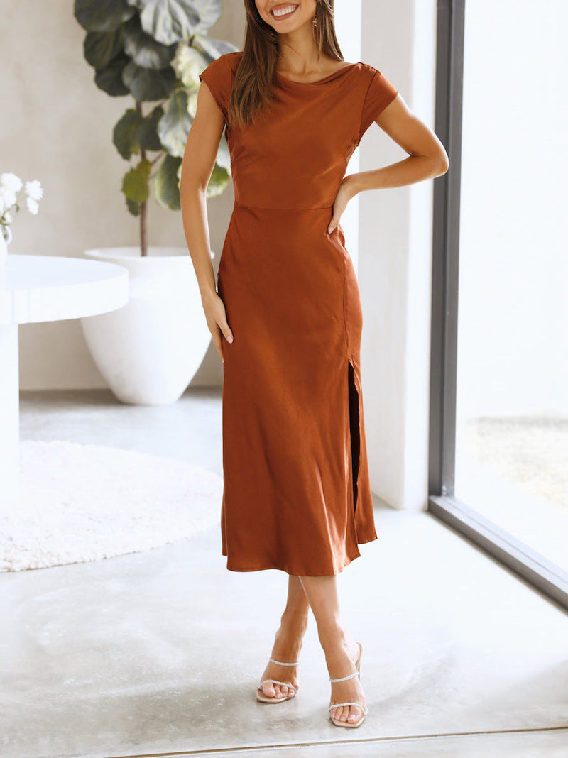 Effortlessly Elegant Dress with a Timeless Design