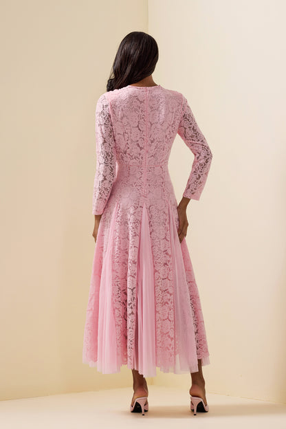Gracefully Styled Dress for Any Occasion