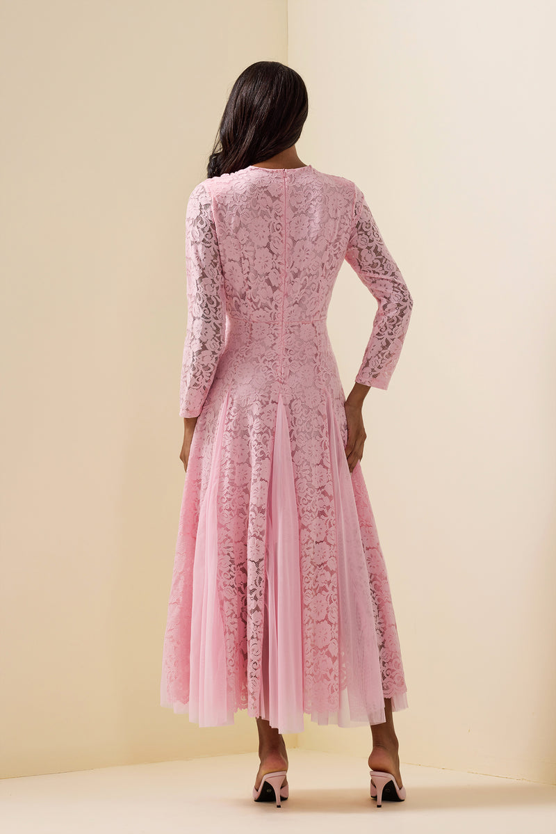 Gracefully Styled Dress for Any Occasion