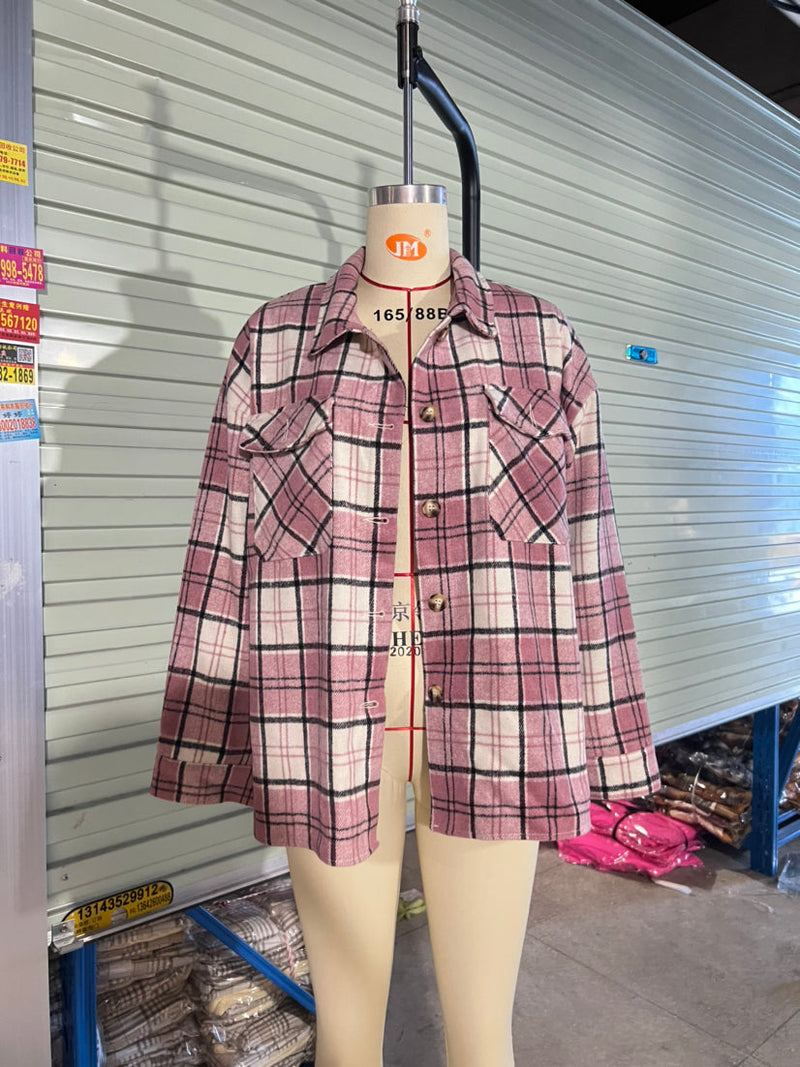 Effortlessly Elegant Jacket with a Timeless Design