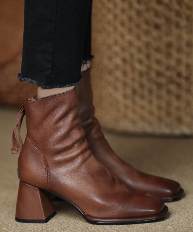 Elegantly Styled Boots for Everyday Wear