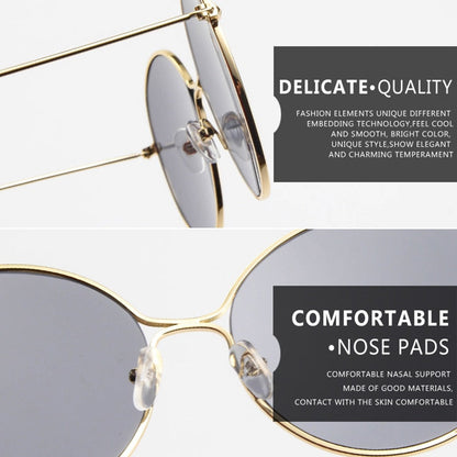 Sophisticated Garment with a Clean Classic Look