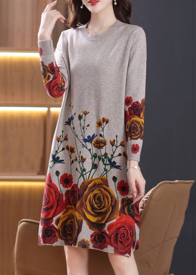 Classic Vintage Dress with a Flattering Fit