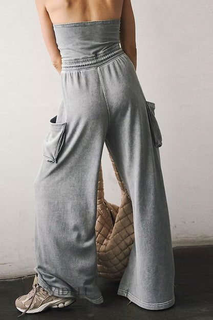 Effortlessly Elegant Garment with a Timeless Design