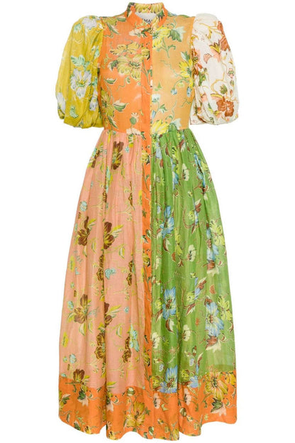 Classic Vintage Dress with a Flattering Fit