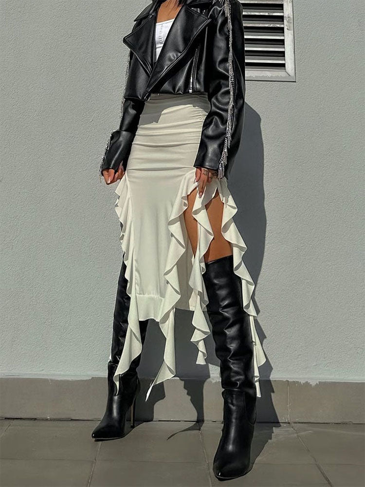 Sophisticated Garment with a Clean Classic Look