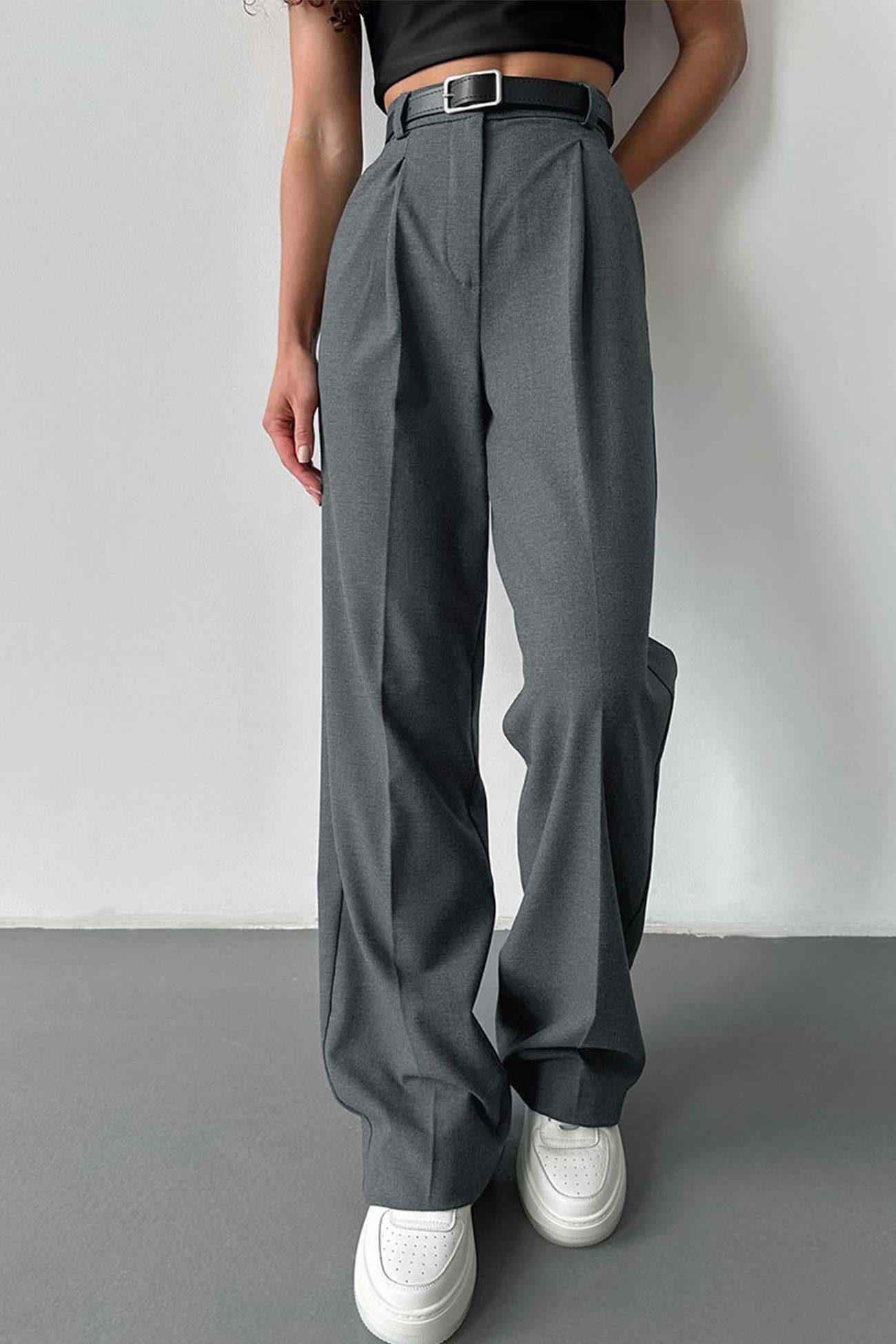 Beautifully Finished Pants in a Timeless Design