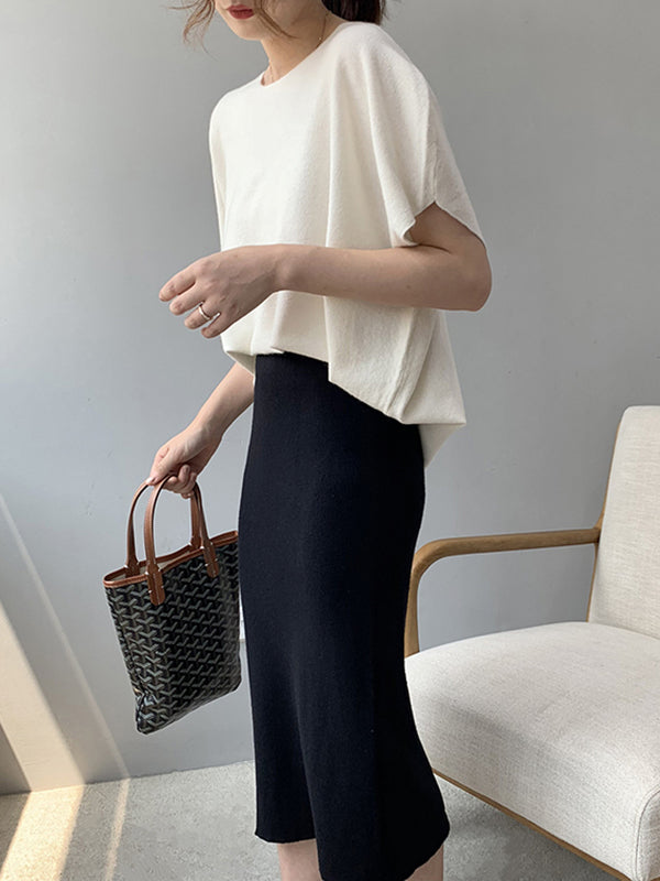 Effortlessly Elegant Sweater with a Timeless Design