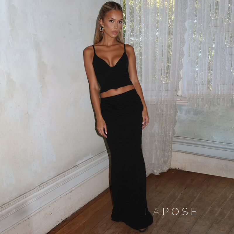 Effortlessly Elegant Garment with a Timeless Design