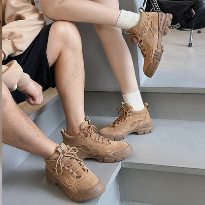 Well Tailored Boots with a Graceful Silhouette