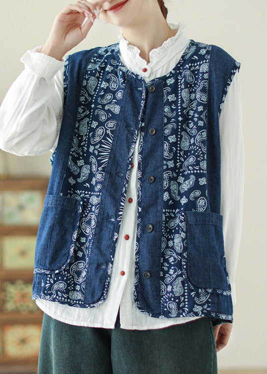 Elegantly Styled Coat for Everyday Wear