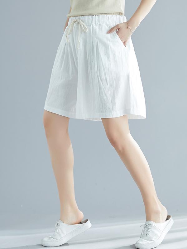 Classic Vintage Pants with a Flattering Fit
