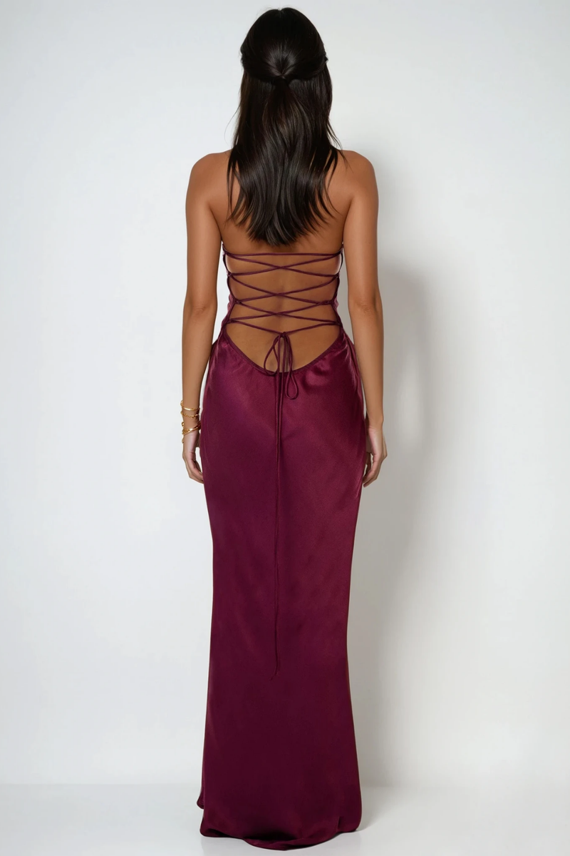 Gracefully Styled Dress for Any Occasion