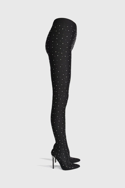 Well Tailored Boots with a Graceful Silhouette