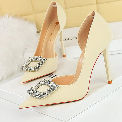 Elegantly Styled Heels for Everyday Wear