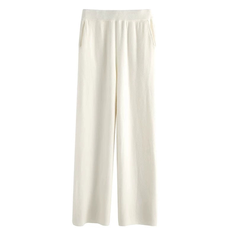 Beautifully Finished Pants in a Timeless Design