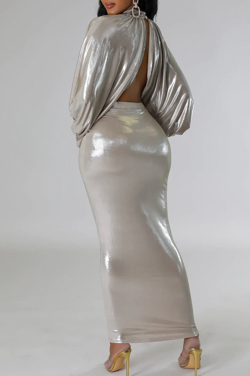 Sophisticated Garment with a Clean Classic Look