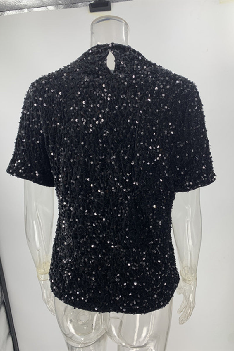 Beautifully Crafted T-Shirt in a Classic Style