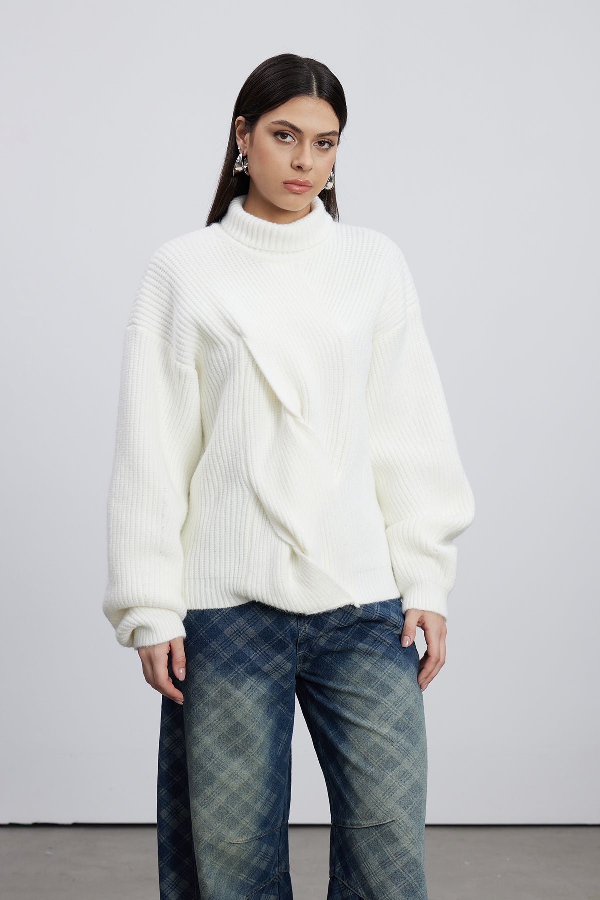 Effortlessly Elegant Top with a Timeless Design