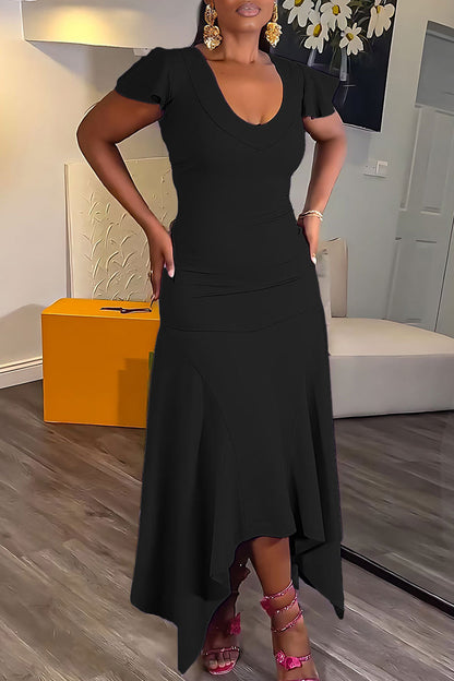 Effortlessly Elegant Dress with a Timeless Design