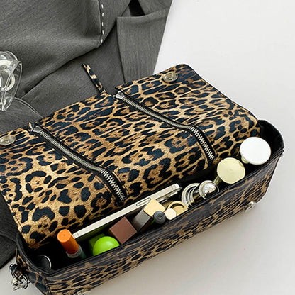 Classic Vintage Bag with a Flattering Fit