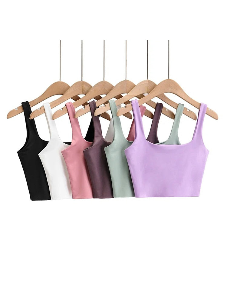 Effortlessly Elegant Top with a Timeless Design