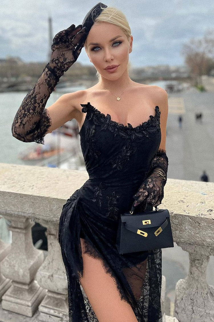 Beautifully Finished Dress in a Timeless Design