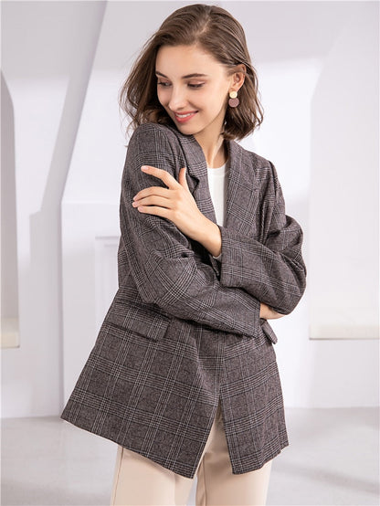 Well Tailored Garment with a Graceful Silhouette