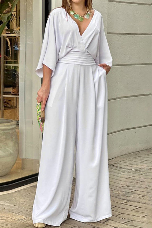 Effortlessly Elegant Garment with a Timeless Design
