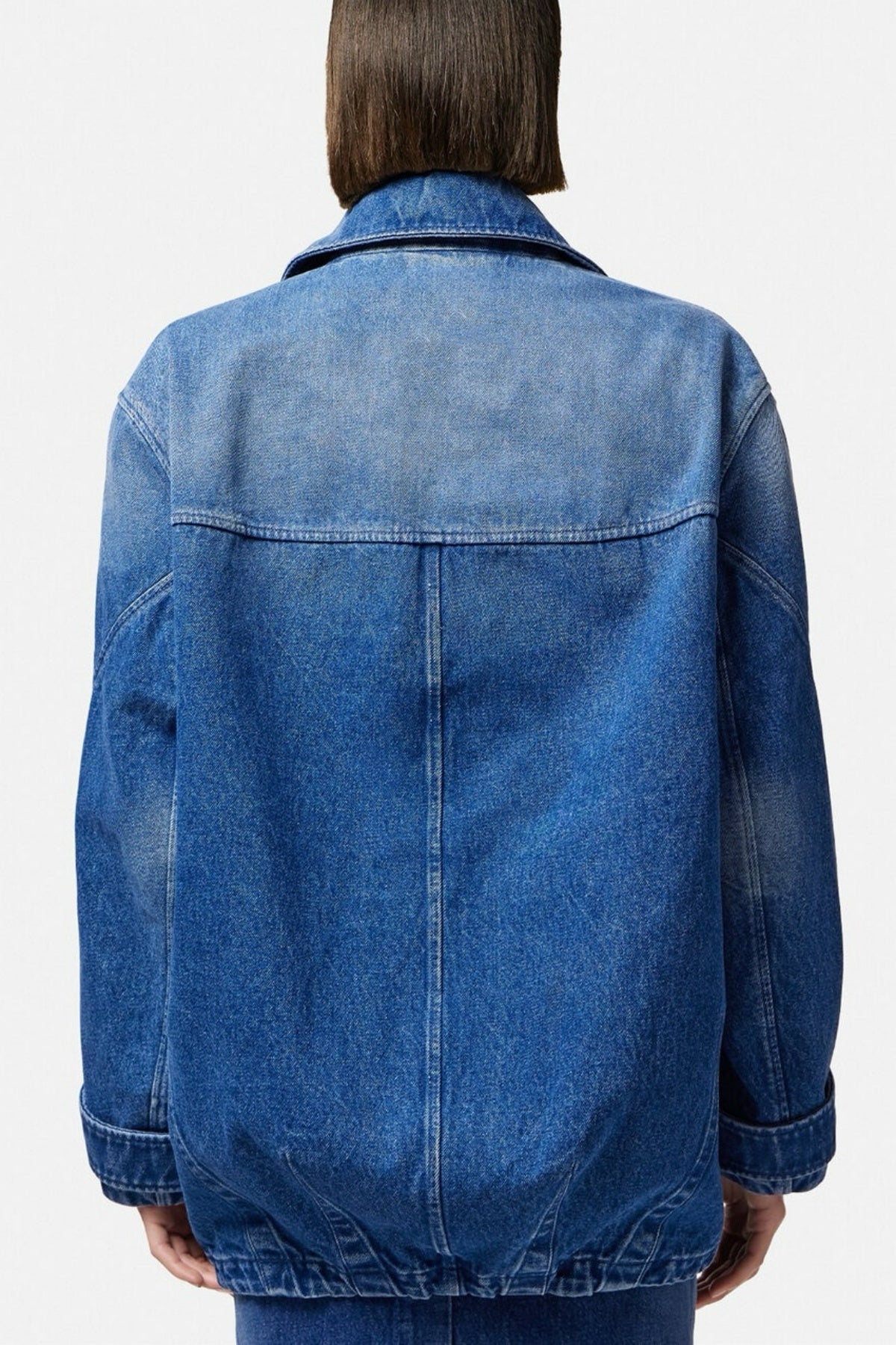 Elegantly Styled Jacket for Everyday Wear