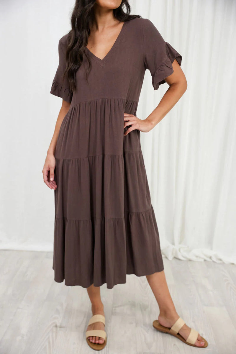 Sophisticated Dress with a Clean Classic Look