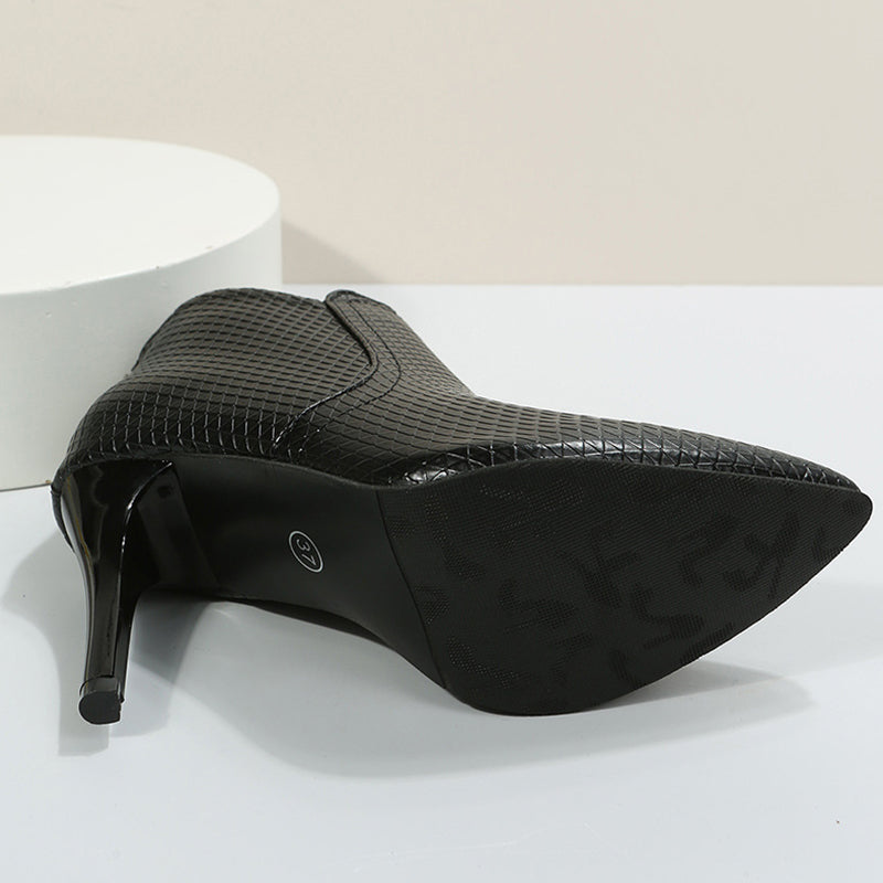 Elegantly Styled Shoes for Everyday Wear