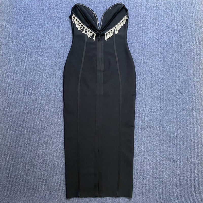 Gracefully Styled Dress for Any Occasion