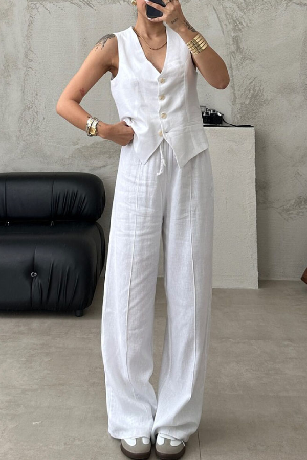 Beautifully Crafted Trousers in a Classic Style