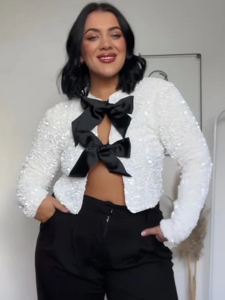 Gracefully Styled Jacket for Any Occasion