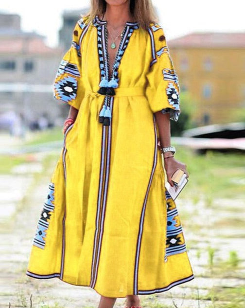Classic Vintage Dress with a Flattering Fit