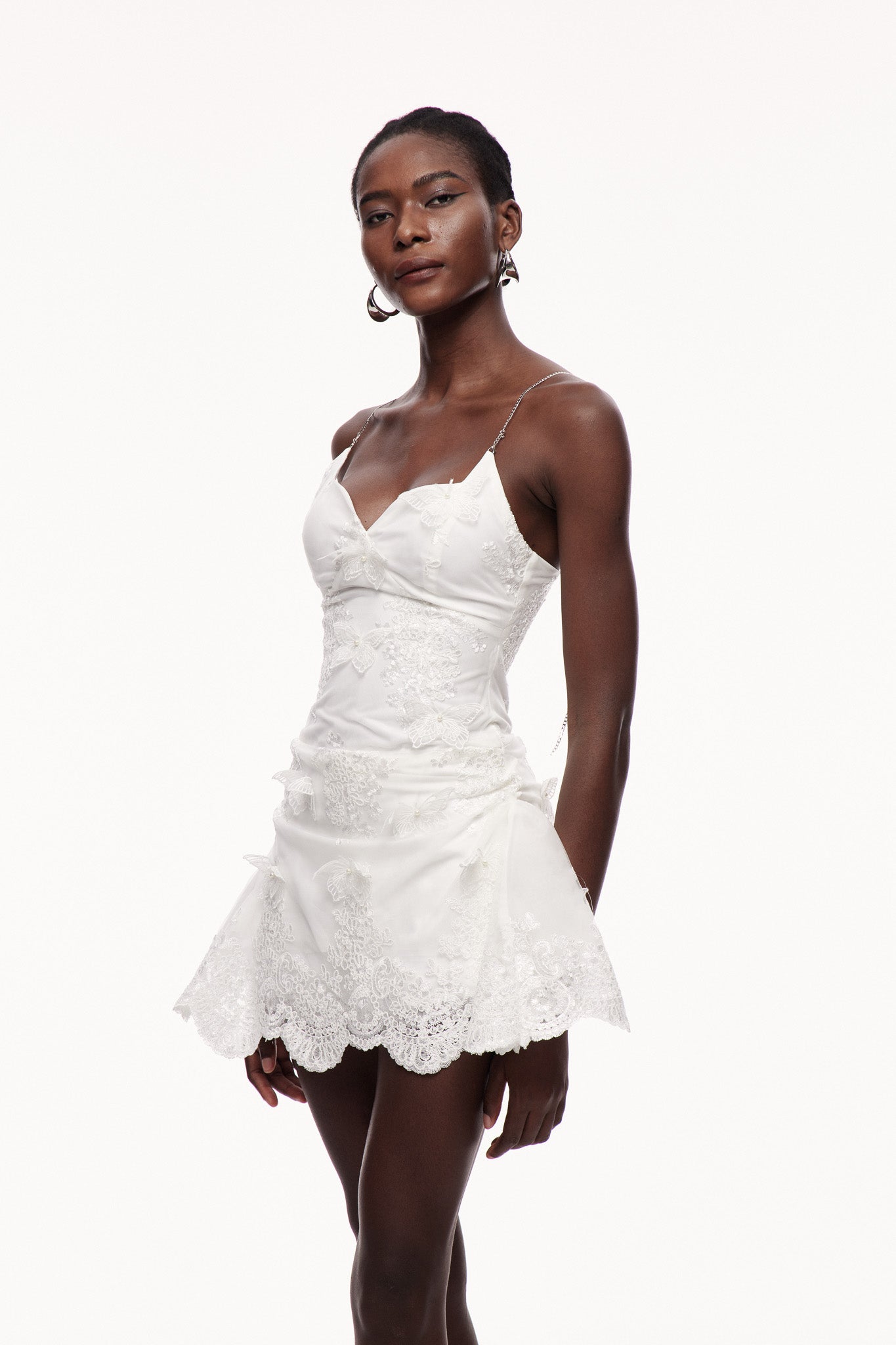 Well Tailored Dress with a Graceful Silhouette