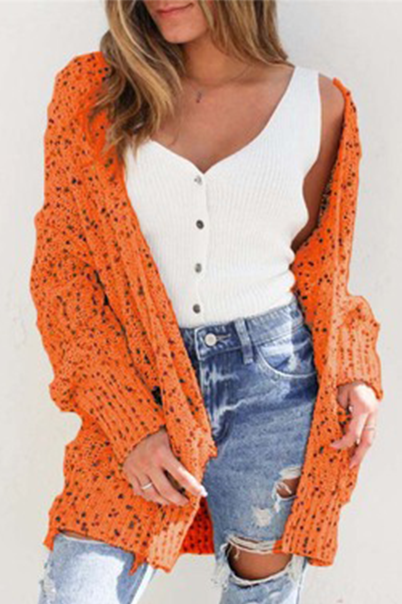 Effortlessly Elegant Sweater with a Timeless Design