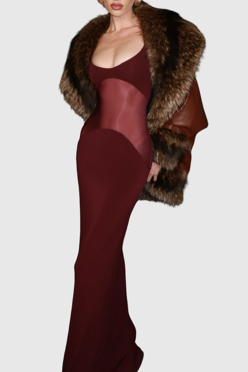 Beautifully Crafted Dress in a Classic Style